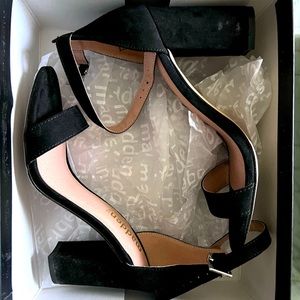 Black Steve Madden dress heels.